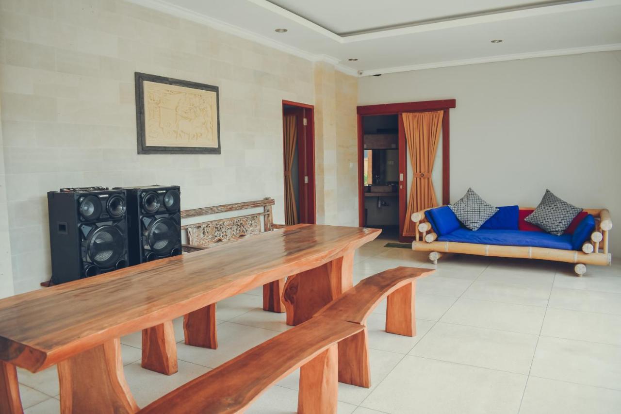 Urban Jungle House Bali Hotel Canggu Buitenkant foto